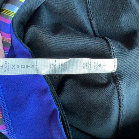 Lululemon Groove Crop Pants Black Multicolor Stripe Waist Band Reversible Size 6 - Picture 12 of 16
